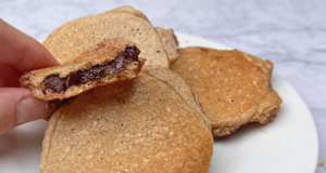 Bezlepkové ovesné lívance s čokoládovou náplní – naprosto jednoduchý recept!