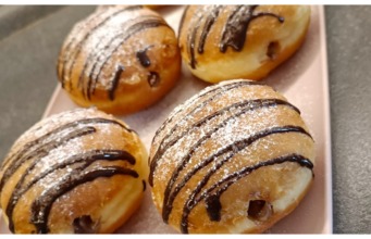 Poctivé domácí koblížky plněné nutellou: Nadýchaný recept, který se vždy podaří Domácí koblížky s Nutellou