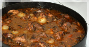 Tradiční recept na hovězí po burgundsku – stará klasika!