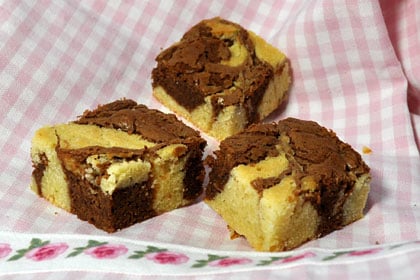 Brownies z bílé a mléčné čokolády - rychlý a snadný recept