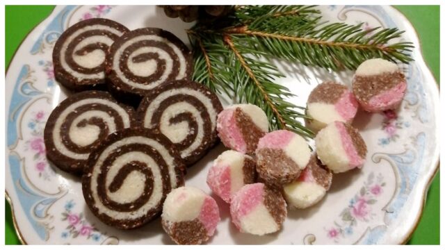 Bratislavská roláda a kokosový kmen - dva oblíbené nepečené cukroví