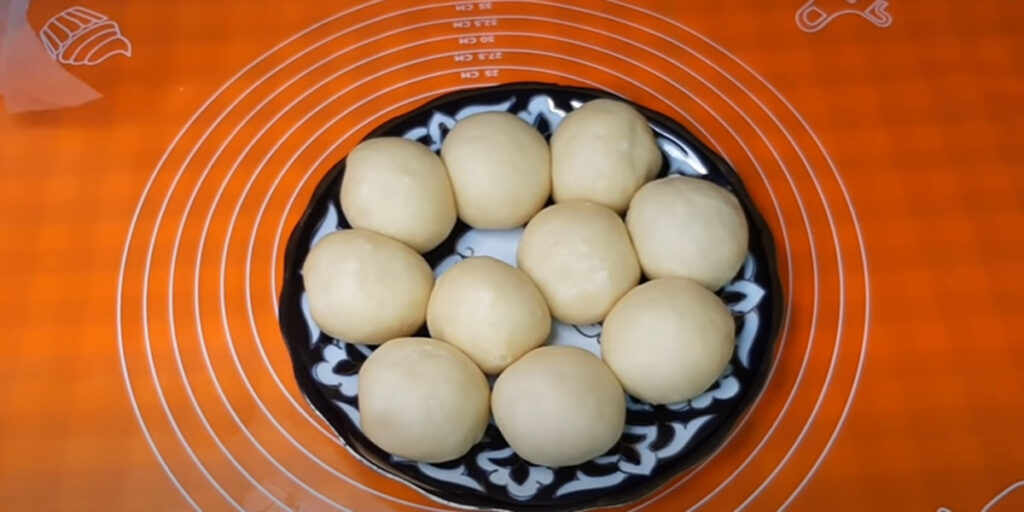 Slavnostní recept na ježky plněné lahodnou náplní - na stole budou středem pozornosti!