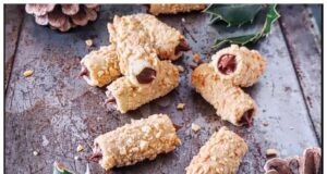 Arašídové trubičky plněné nutellovým krémem – vánoční cukroví Arašídové trubičky plněné nutellovým krémem - vánoční cukroví