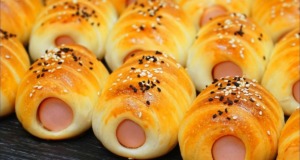 Zapomeňte na kupované těsto! Připravte si sami naše mini hot-dogy!