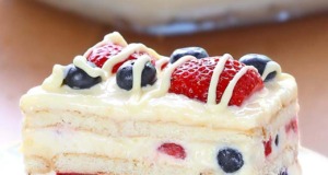Krémový nepečený ovocný dezert – kombinace ovoce, mascarpone a sušenek bude hvězdou každého stolu!