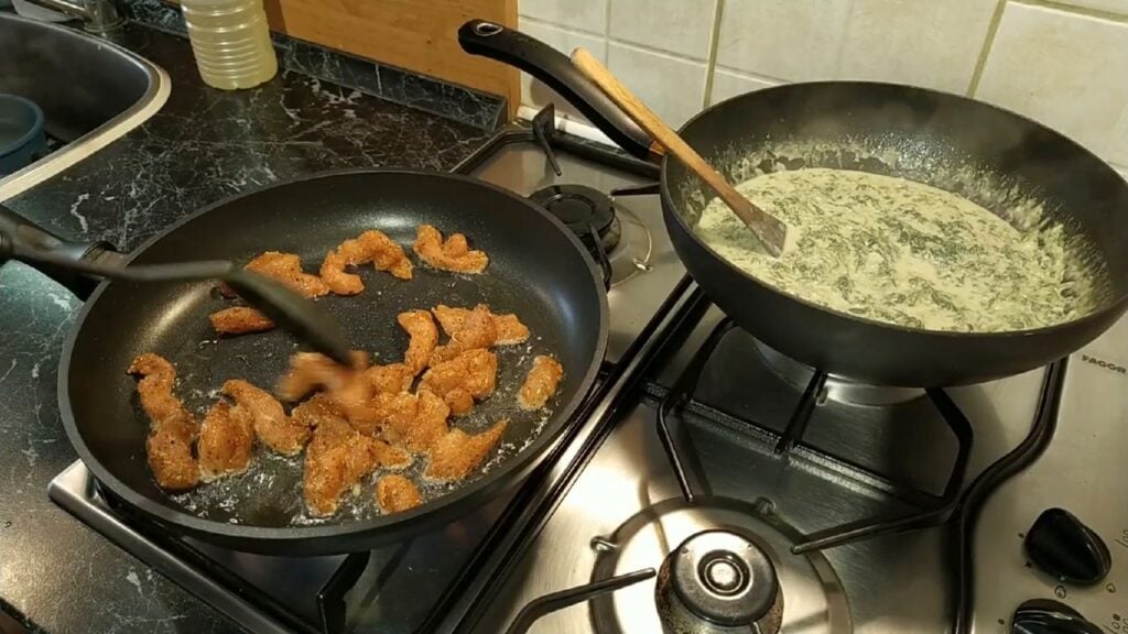 Gnocchi se špenátem a kuřecím masem