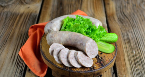 Kuřecí klobásy jako nikdy předtím: Recept na netradiční verzi oblíbené pochoutky