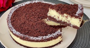 Sušenkový dezert s krémem z mléčné čokolády a mascarpone – Bez pečení! Sušenkový dezert s krémem z mléčné čokolády a mascarpone - Bez pečení!