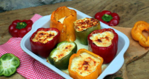 Recept na pečené papriky s bohatou sýrovou náplní: Skvělá příloha nebo hlavní chod