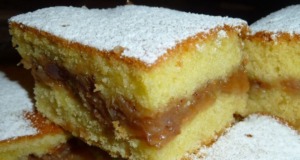 Tradiční jablečný koláč s rozinkami: Recept, který musíte vyzkoušet