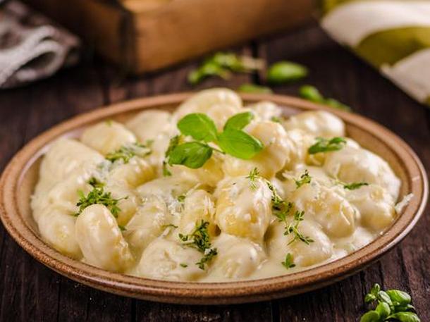 Chutné a netradiční gnocchi v zakysané smetanové omáčce: Výjimečný recept pro každou příležitost