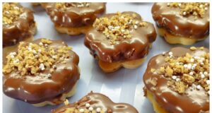 Vyzkoušejte náš recept a upečte si nejchutnější margotkové květinky: Znáte tohle vánoční cukroví?