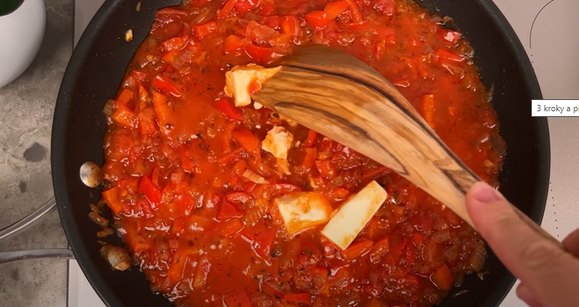 Rychlý recept na italské farfalle s mletým masem a slaninkou - úžasná klasika!