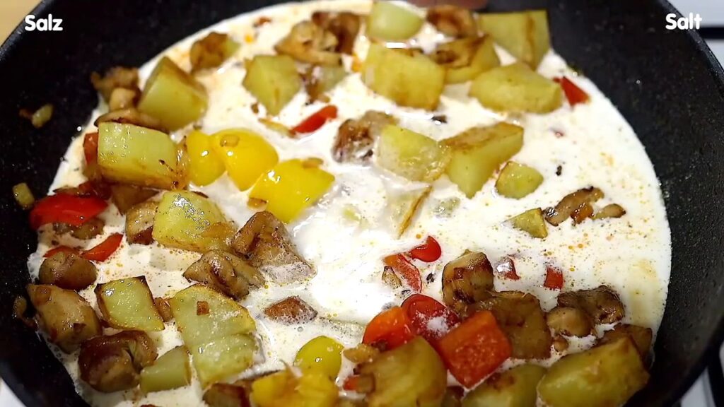 Připravte si smetanové brambory se zeleninou a kuřecím masem