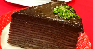 Palačinkový dort s čokoládou a mascarpone krémem