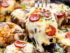 Mini houbové pizzy z žampionů: Rychlé a chutné pohoštění pro každý večer