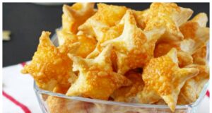 Sýrové hvězdičky z listového těsta: 5 minut práce, 10 minut pečení a hosté jsou nadšení