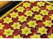 Sváteční krása na stole! Mřížkový koláč: Efektní vánoční recept, který ohromí každou návštěvu