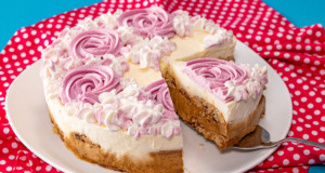 Nepečený dort s mascarpone a vanilkovým krémem na čokoládových sušenkách – osvěžující pochoutka z mrazáku Nepečený dort s mascarpone a vanilkovým krémem na čokoládových sušenkách – osvěžující pochoutka z mrazáku