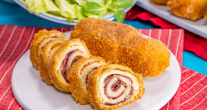 Kuřecí Cordon Bleu se sýrem a sušenou šunkou – Klasika s křupavou krustou Cordon bleu - Smažená kuřecí prsa plněná šunkou a sýrem