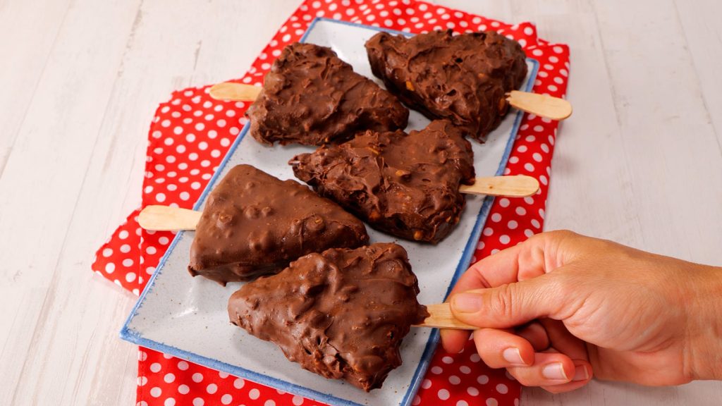 Domácí nanuk TOBLERONE - dokonalé spojení mascarpone, mandlí a čokolády v jedné zmrzlině