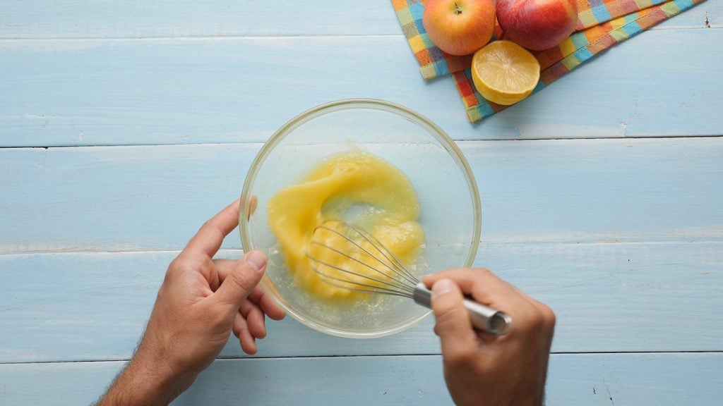 Lehké jogurtové koblihy s citronovou vůní: Sladká pochoutka k čaji