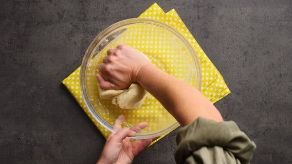 Jemné trubičky plněné mascarpone krémem s ořechy a čokoládou