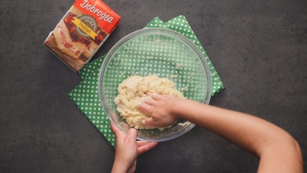 Mřížkovaný jablečně-skořicový koláč - jednoduchý recept!