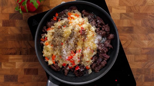 Jemná domácí paštika s kuřecími játry: Jednoduchý a rychlý recept