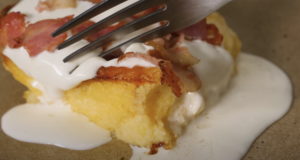 Netradiční recept: Kukuřičná kaše se sýrem a smetanou zapečená v troubě Netradiční recept: Kukuřičná kaše se sýrem a smetanou zapečená v troubě