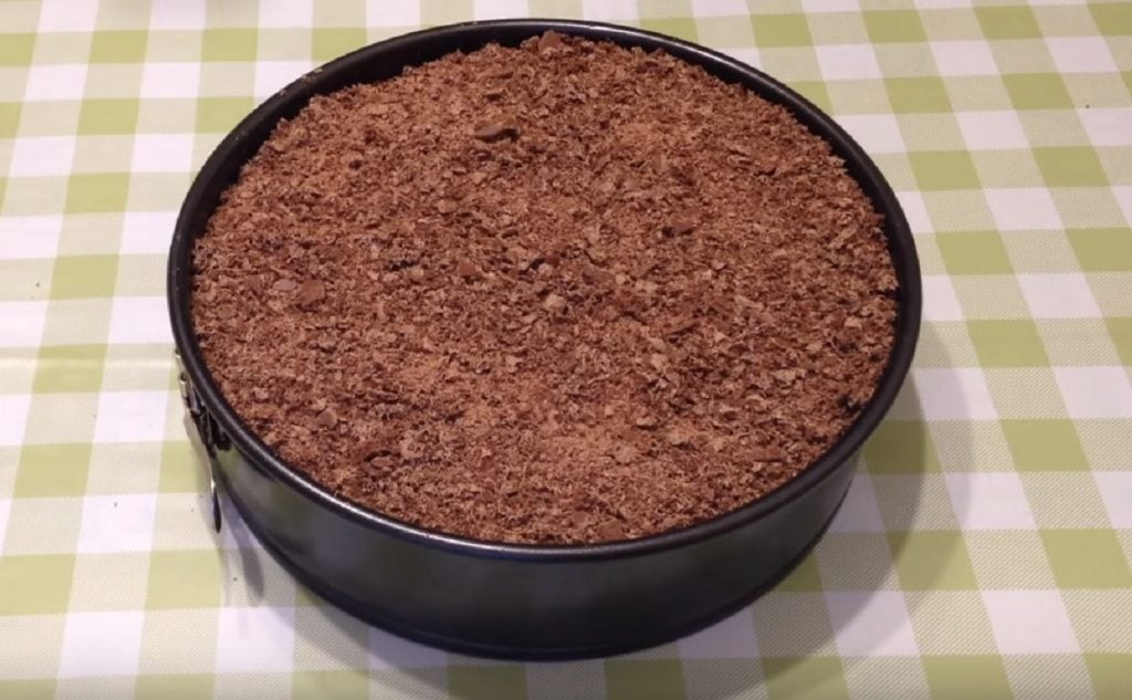 Dort s mascarpone krémem a třešněmi - chutný a atraktivní dezert!