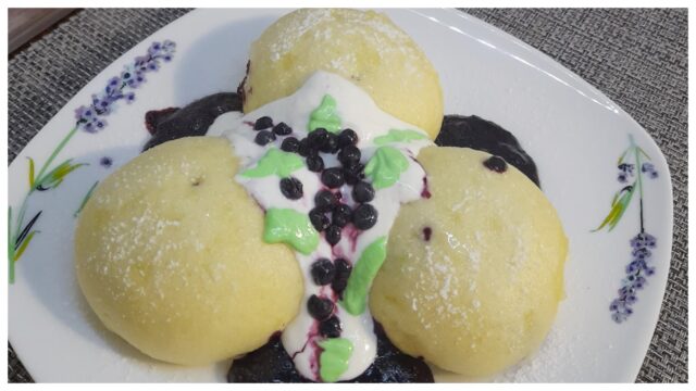 borůvkové knedlíky