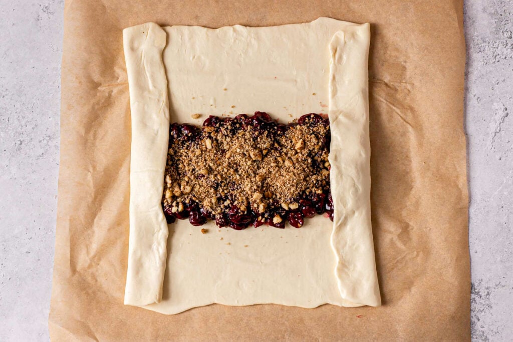 Jednoduchý recept na třešňový závin, který zvládne i úplný začátečník