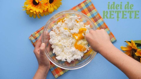 Tradiční recept netradičně - Koblihy z tvarohového nekynutého těsta s ovocným džemem. Dokonalé!