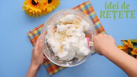 Tradiční recept netradičně - Koblihy z tvarohového nekynutého těsta s ovocným džemem. Dokonalé!