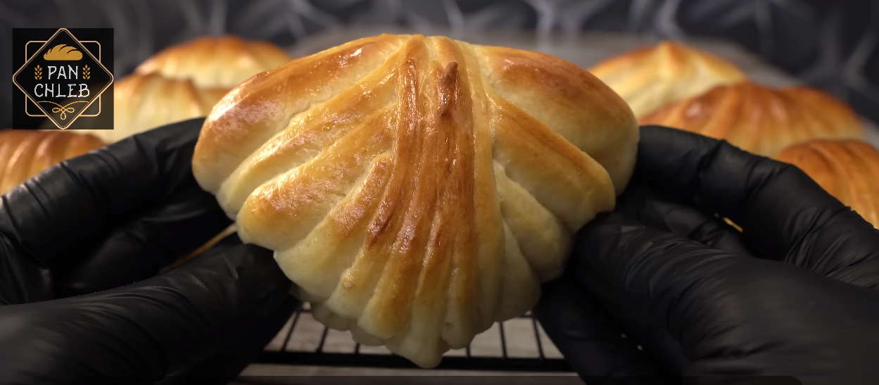 Unikátní recept: Domácí kynuté croissanty ve tvaru mušle