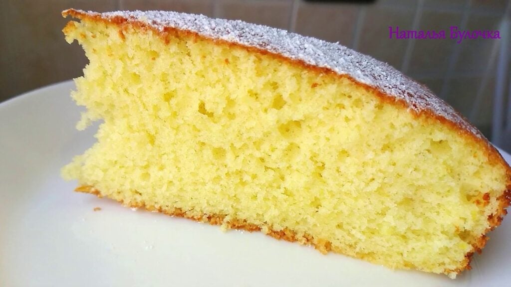 Recept na rychlý nadýchaný koláč, když čekáte návštěvu