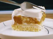 Jablečný koláč s vanilkovým pudinkem: Jeho chuť si zamilujete