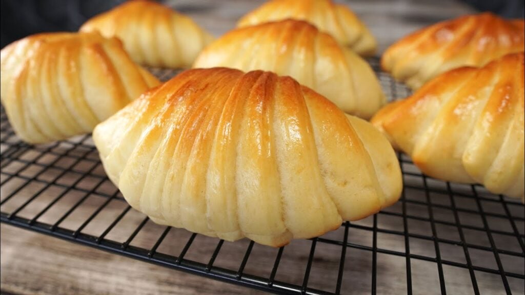 Unikátní recept: Domácí kynuté croissanty ve tvaru mušle