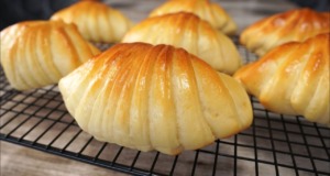 Unikátní recept: Domácí kynuté croissanty ve tvaru mušle Unikátní recept: Domácí kynuté croissanty ve tvaru mušle