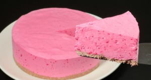 FOTO RECEPT: Nepečený růžový želatinový dezert z vaflí – jen ze 3 ingrediencí! Nepečený růžový želatínový dezert z vaflí
