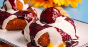 Tradiční recept netradičně – Koblihy z tvarohového nekynutého těsta s ovocným džemem. Dokonalé!