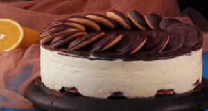 Sladká tečka za odpolední kávou – Recept na pomerančový dort se sušenkami a smetanou!