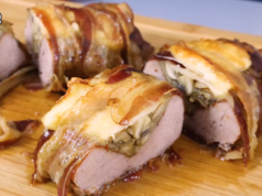 Vepřová panenka ve slanině plněná žampiony a sýrem Vepřová panenka ve slanině plněná žampiony a sýrem