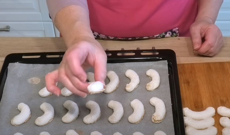 Návod na nejlepší domácí Pařížské rohlíčky: Krok za krokem