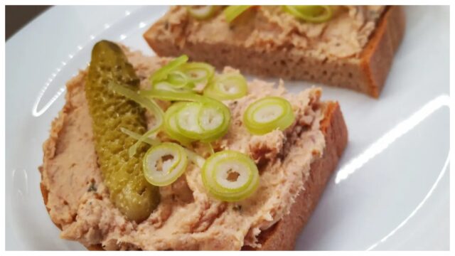 bůčková pomazánka (1)