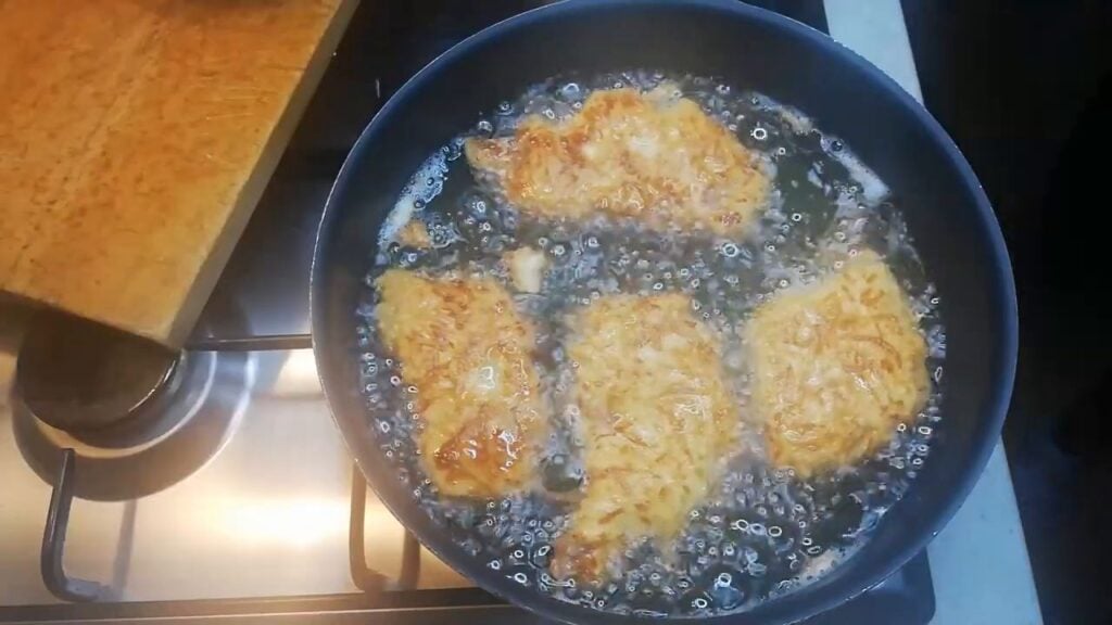 Kuřecí řízek v sýrovém závoji - recept od babičky