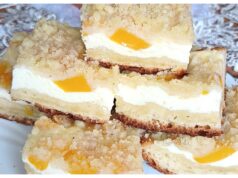 Recept na kynutý tvarohovo-broskvový koláč s drobenkou