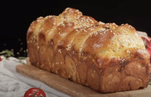 Netradiční domácí pečivo plněné sýrovou náplní – Vyzkoušejte tuto dobrotu!