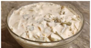 Připravte si domácí Retro vajíčkový salát podle kuchařské normy